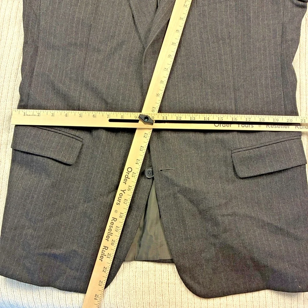 VTG Brioni Charcoal Gray Pinstripe Suit Jacket 40L 41L Italy Wool Designer